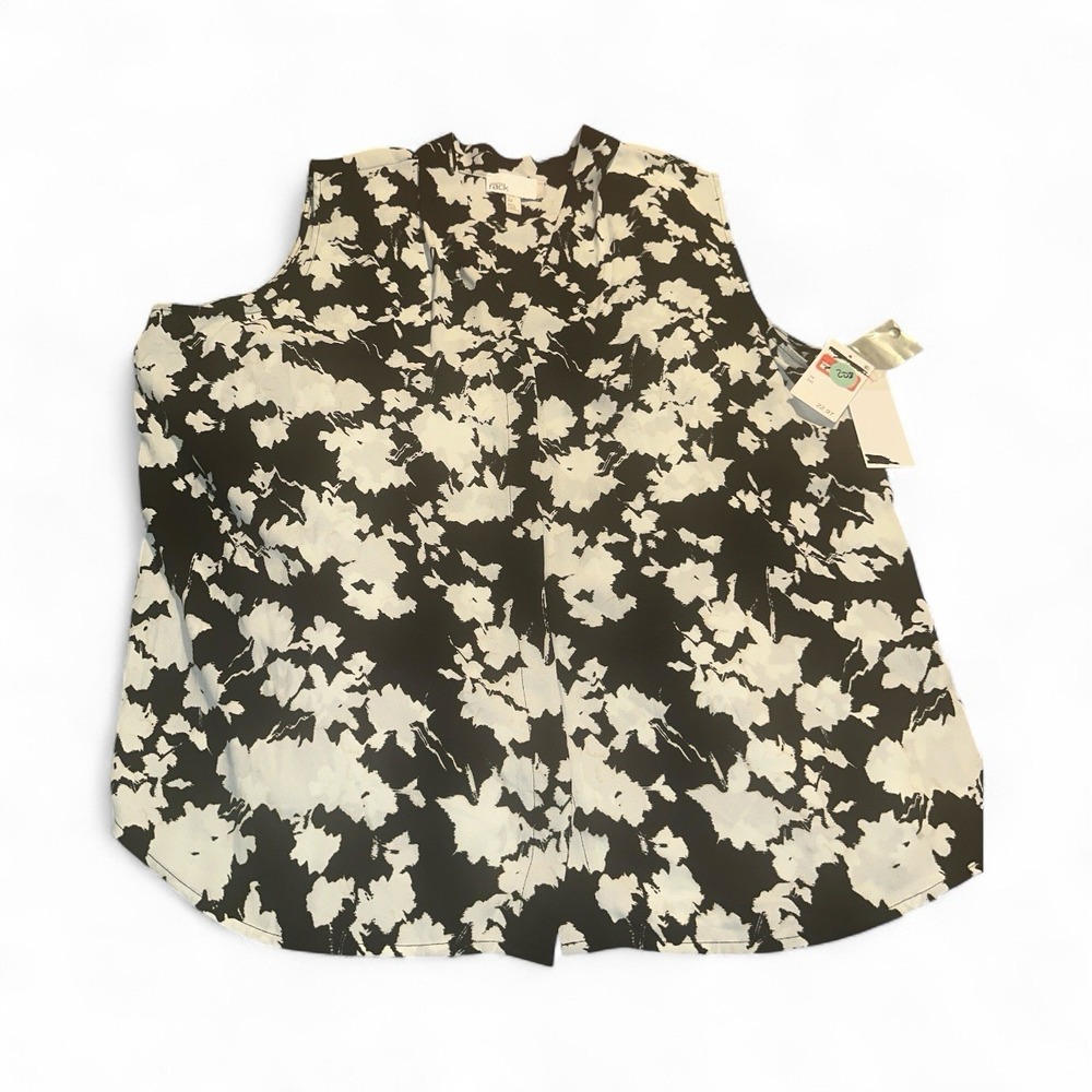 NWT Nordstrom Rack Women's Black & White‎ Floral Sleeveless Blouse/Sz. 2x